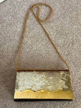 Vintage Fioni Gold Sequin Evening Bag Clutch Crossbody Chain Strap